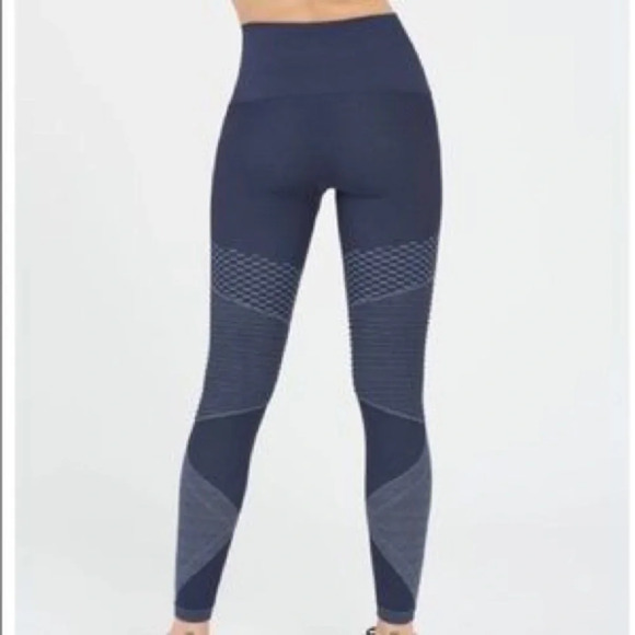 Spanx Look at Me Now Seamless Moto
Leggings Indigo Sky Size L $88 - Picture 6 of 10